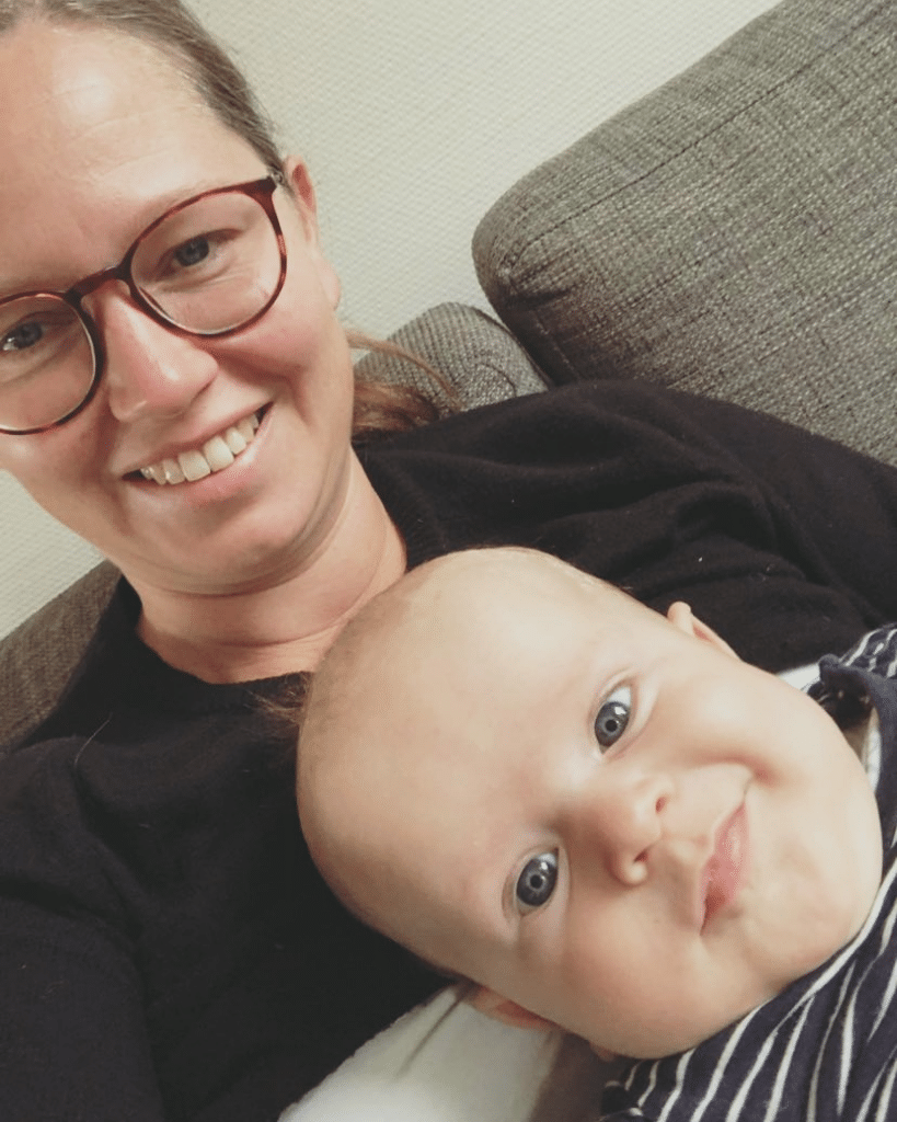 Mit Kejsersnit · Hjælp til behandling af arvæv og optræning efter kejsersnit